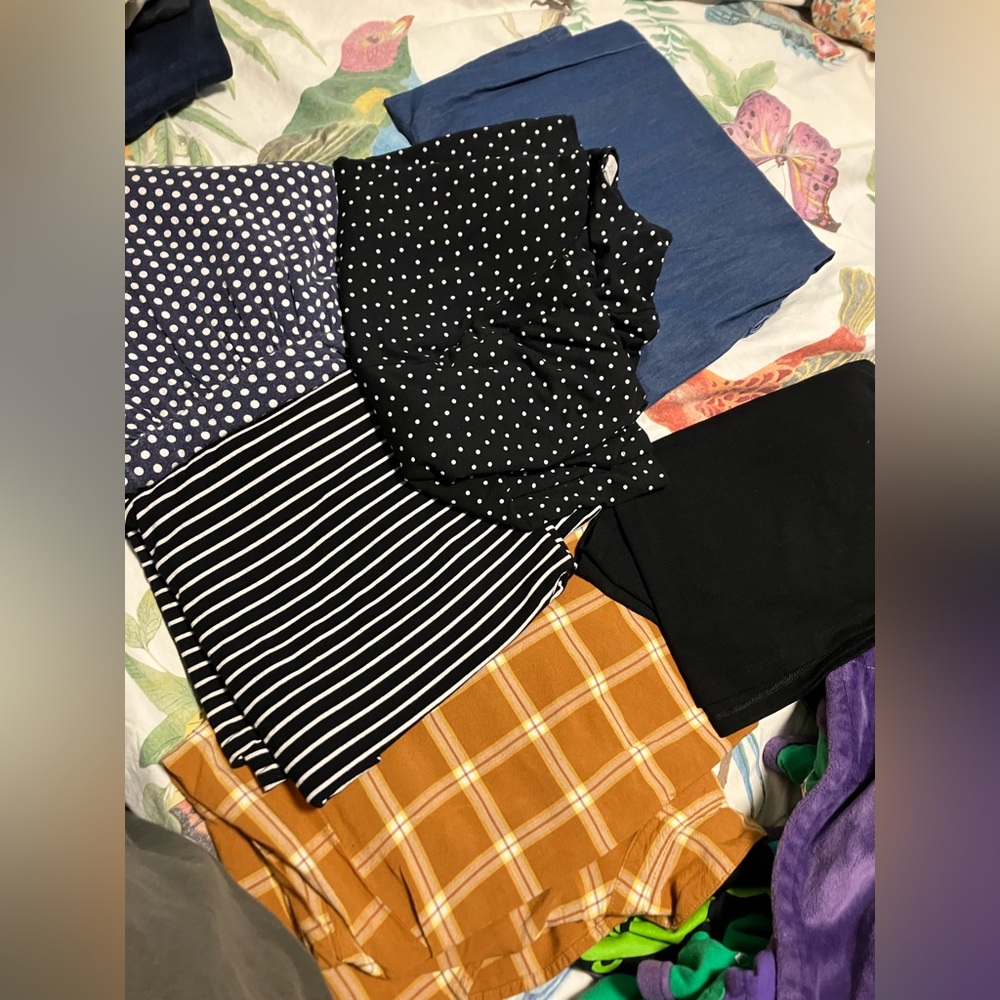 Six XL and XXL Old Navy dresses